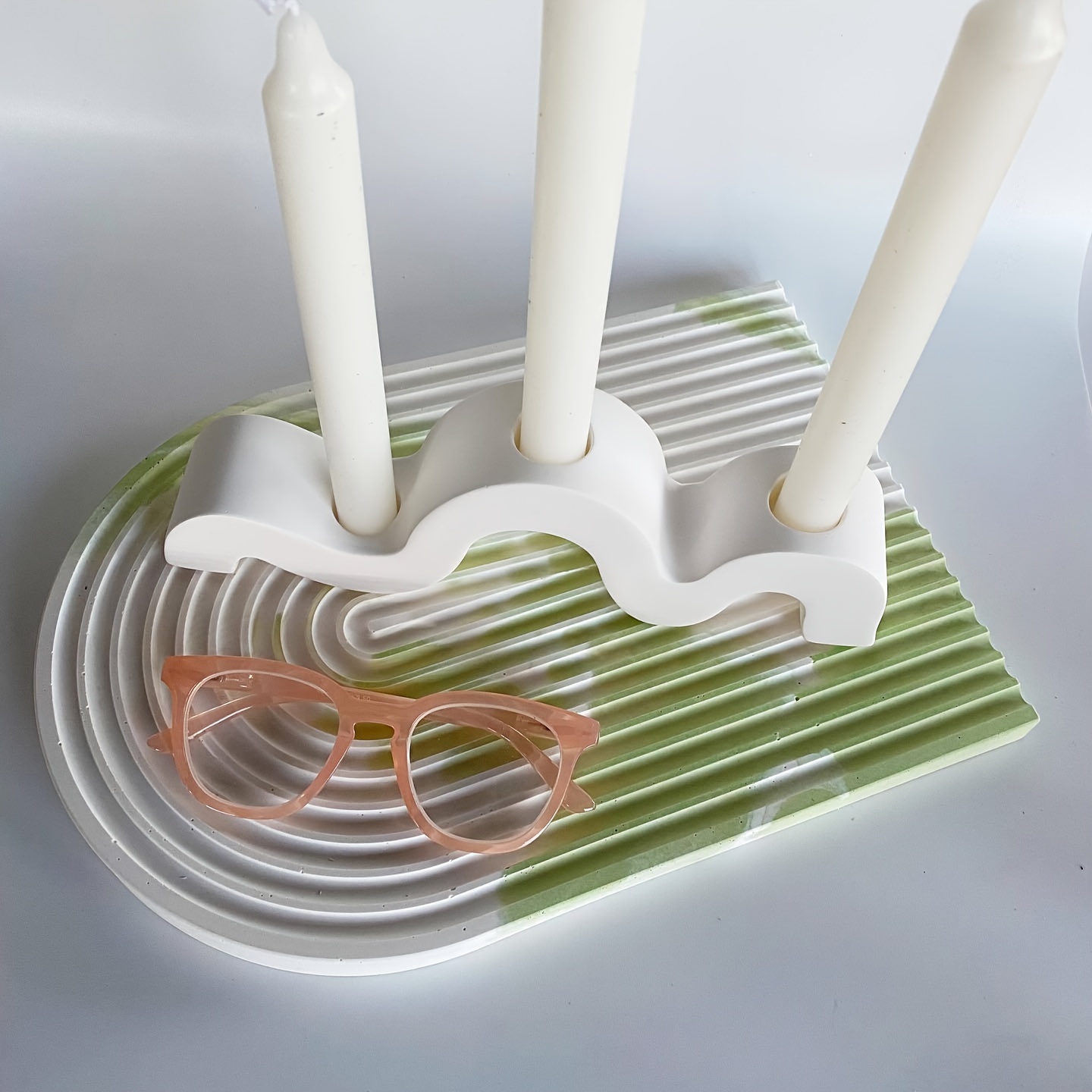 Candle Molds - قالب سيليكون لصنع حامل شموع منحني